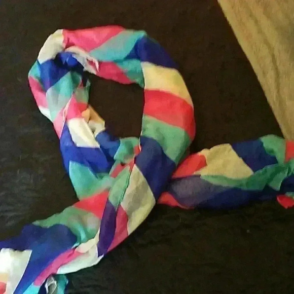 Chevron scarf - Picture 1 of 2